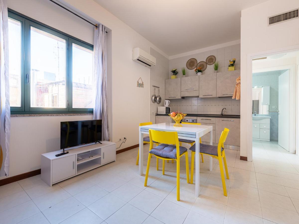 La Marina Panorama Lägenhet Cagliari Exteriör bild